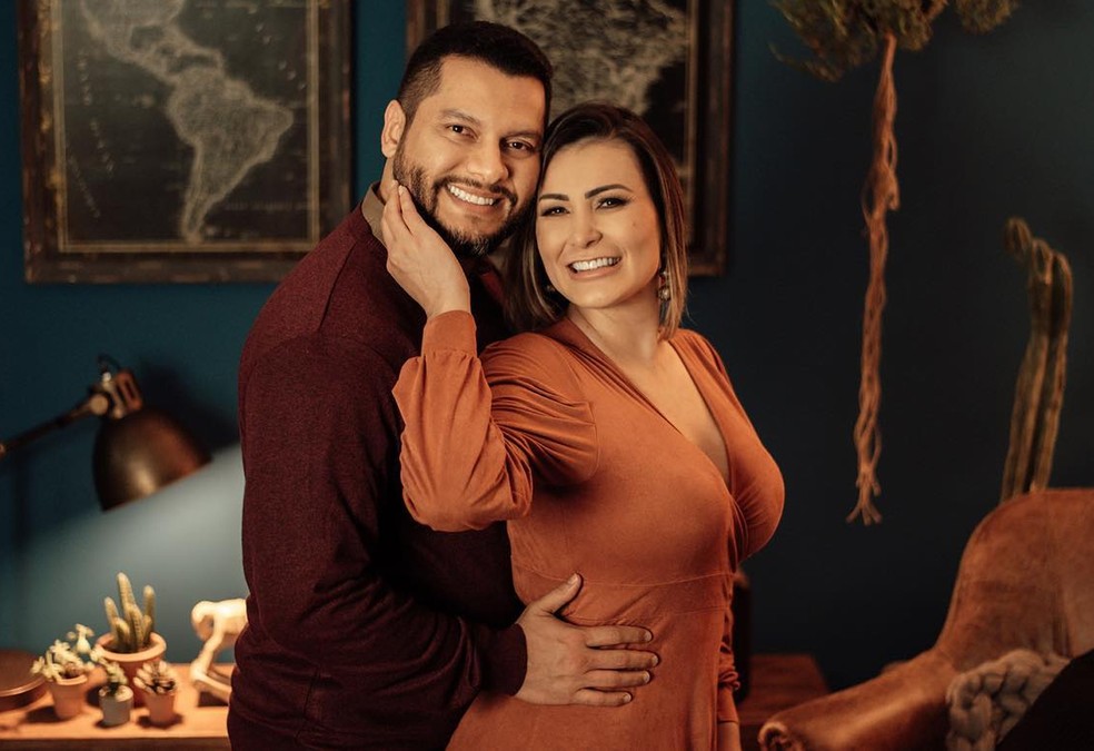 Andressa Urach e Thiago Lopes em ensaio quando estavam casados &mdash; Foto: A?mago Fotografia