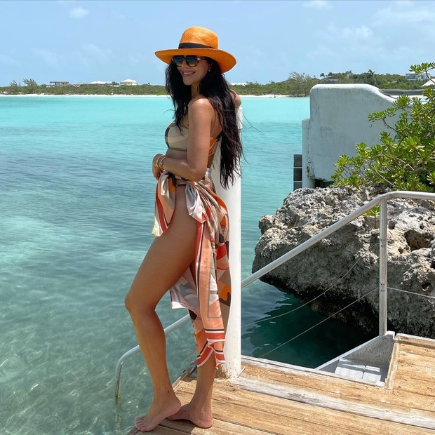  Os looks de férias de Daniela Albuquerque vão te inspirar para o próximo verão (Foto: Reprodução/Instagram )
