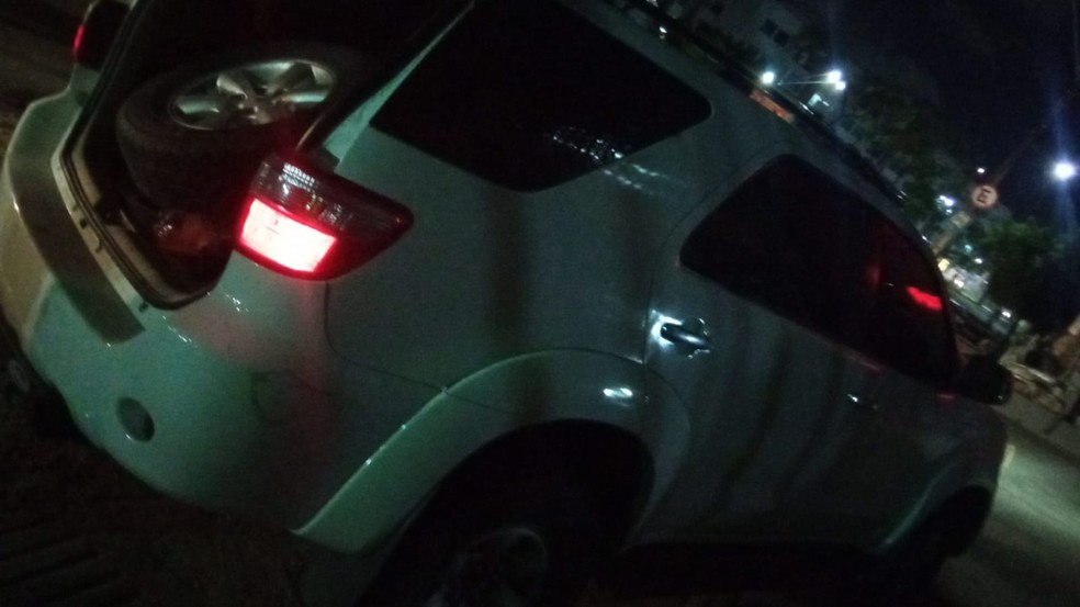 Advogado foi preso realizando assalto em carro de luxo em Fortaleza. — Foto: Divulgação/Polícia Militar