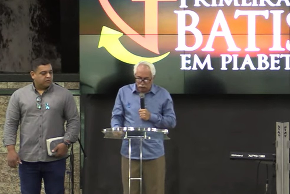 Pastor Luiz Antônio pediu desculpas em culto — Foto: Reprodução