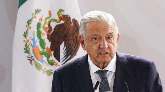 Incêndio em centro de detenção de imigrantes foi causado por presos, diz presidente do México
