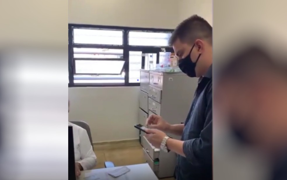 Deputado se recusa a tomar vacina contra Covid-19 disponível em posto de Goiânia  — Foto: Reprodução/Instagram