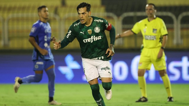 Gustavo Gómez comemora gol em São Bento x Palmeiras
