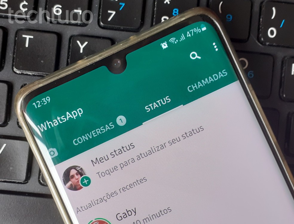 Nova versão do WhatsApp para Android traz mudança nos tons de verde do aplicativo — Foto: Beatriz Cardoso/TechTudo
