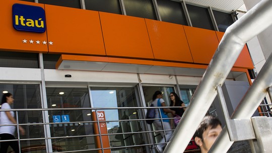 Itaú Unibanco abre inscrições para programa de trainee com salário de R$ 8 mil