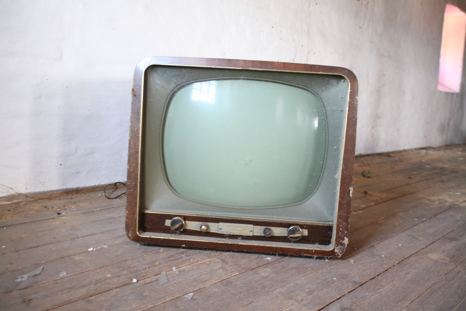 Pode-se dizer que a TV foi uma invenção feita por diversos engenheiros em vários lugares do globo (Foto: Pexels / Rene Asmussen / CreativeCommons)