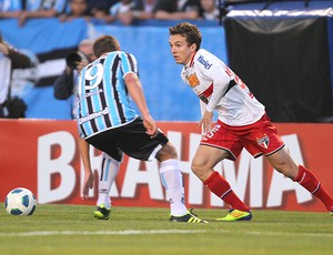 São Paulo tem vantagem sobre Grêmio na Série A; Dagoberto é destaque do duelo