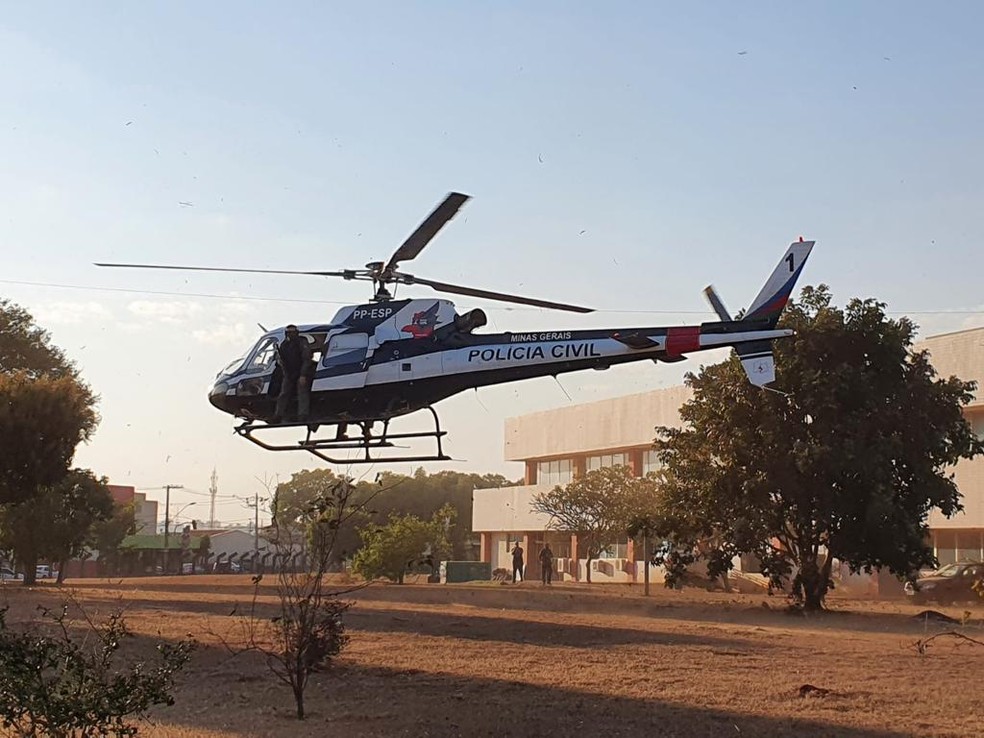 Aeronave da Polícia Civil deu apoio à Operação 'Diamante de vidro' nesta terça-feira (17) — Foto: Gaeco/Divulgação