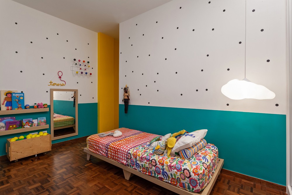 QUARTO | No quarto da filha, as cores lúdicas foram exploradas (Foto: Divulgação / Henrique Queiroga)
