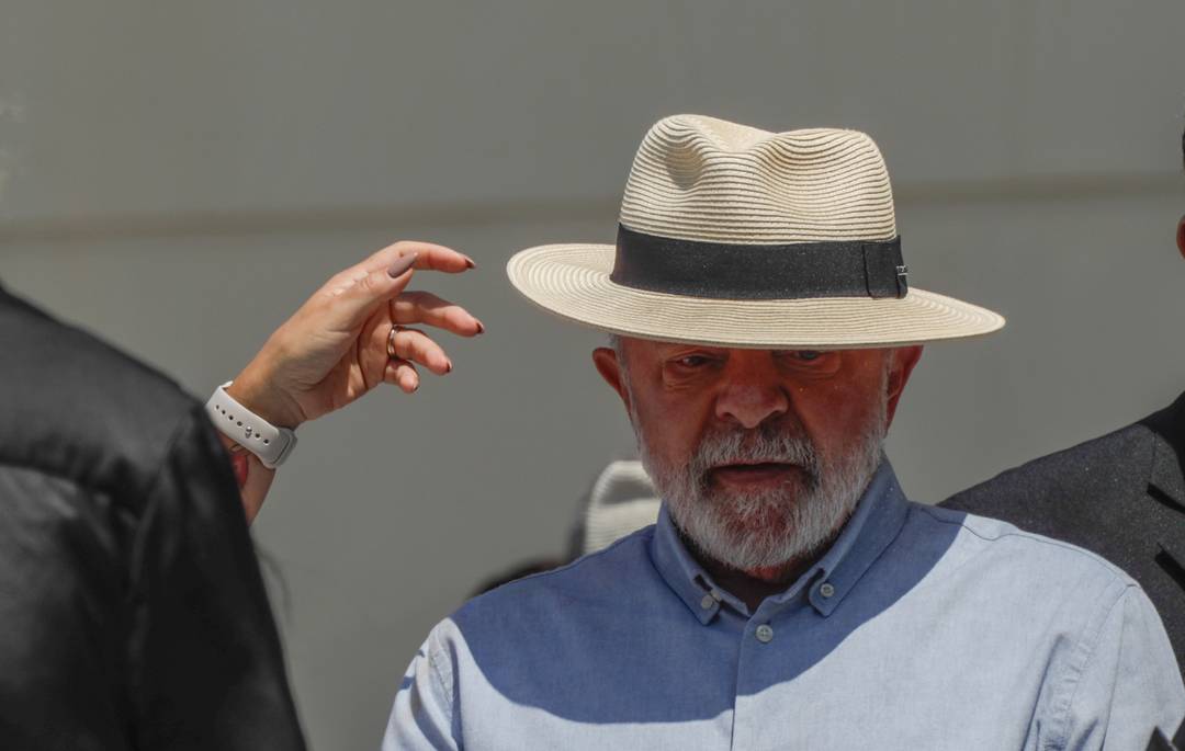 Presidente Lula visita a base de submarinos da Marinha, o PROSUB, em Itaguaí.