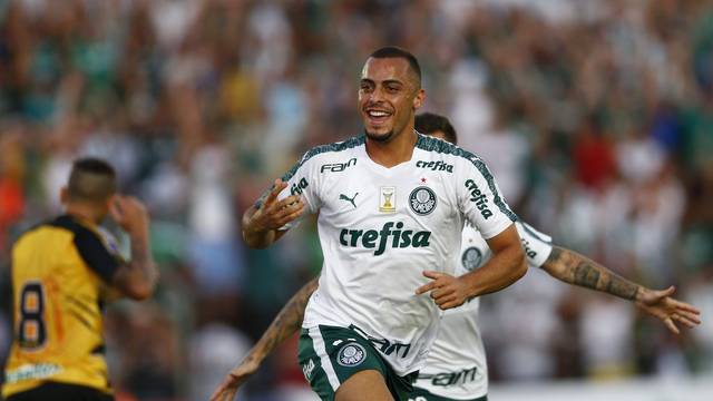 Arthur, o autor do gol de empate do Palmeiras no segundo tempo