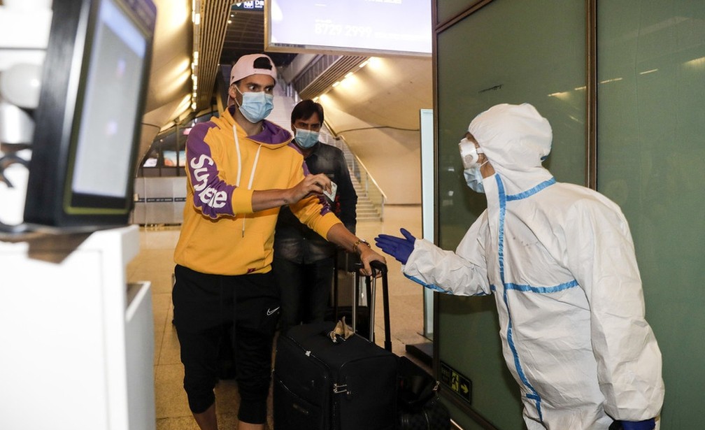 Leo Baptistão está em litígio com o Wuhan, da China — Foto: Reprodução/Sina.com