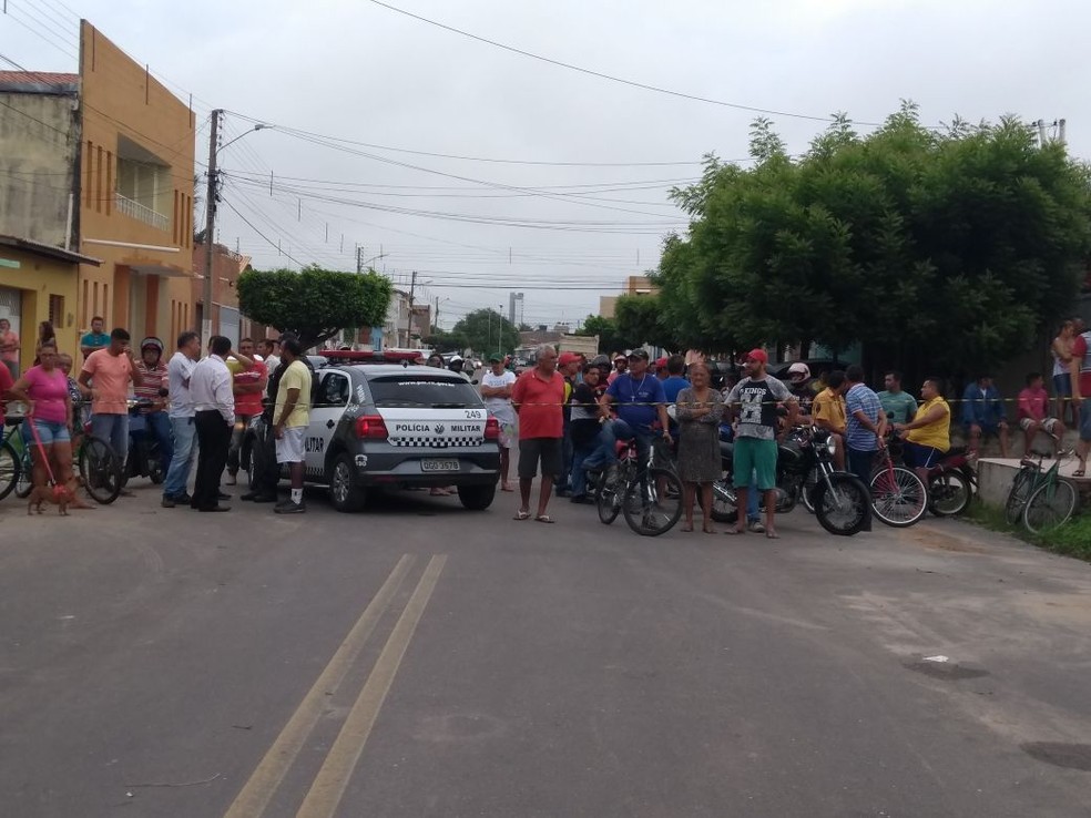 Homem é morto durante tentativa de assalto em Mossoró (Foto: Ivanúcia Lopes/Inter TV Costa Branca)