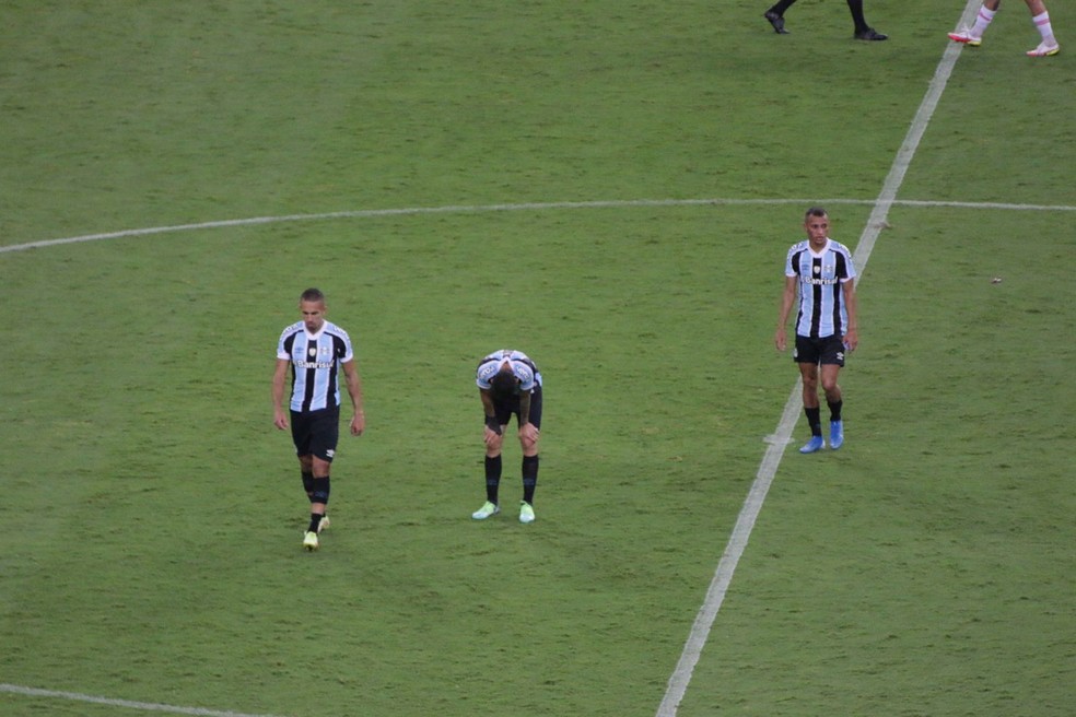 Desempenho minúsculo em finalizações preocupa a torcida