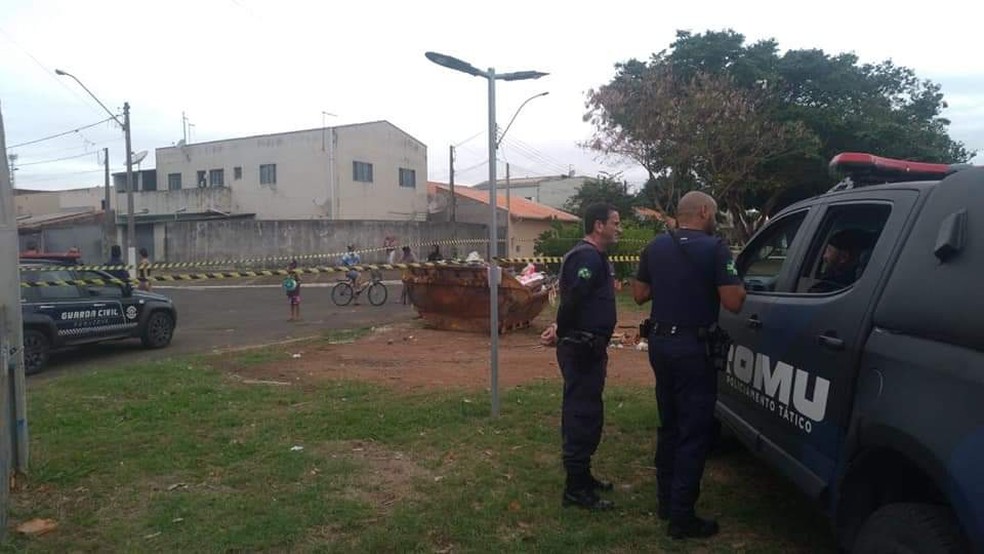 Caçamba onde recém-nascido foi encontrado em Paulínia (SP) — Foto: Guarda Municipal
