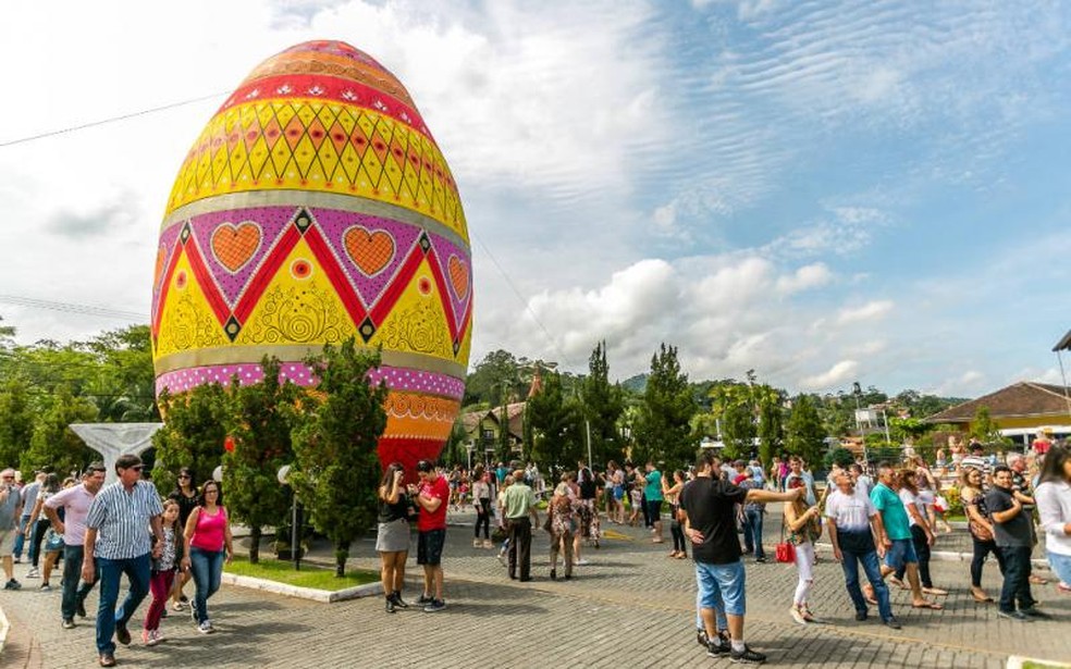 Ovo decorado de Páscoa de Pomerode é reconhecido o maior do mundo — Foto: Daniel Zimmermann/Divulgação
