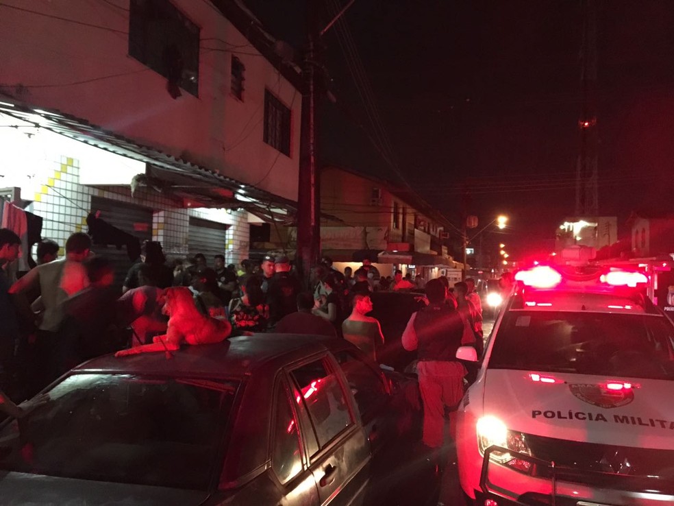 Homem é Morto A Tiros Em Rua Do Bairro Alvorada 1 Em Manaus Amazonas G1 8311