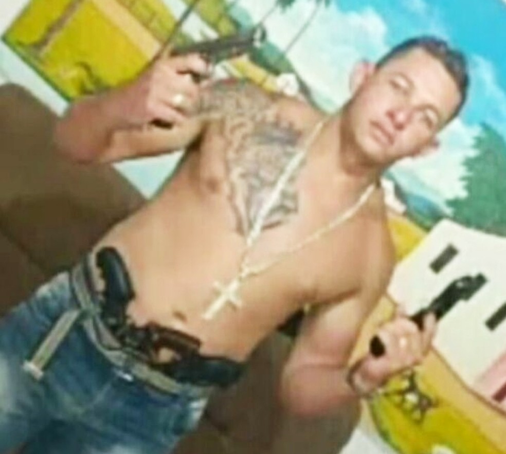 Douglas Gomes de Almeida, de 26 anos, mais conhecido como o ‘Gladiador’, morreu ao trocar tiros com a polícia (Foto: Divulgação/Polícia Civil)