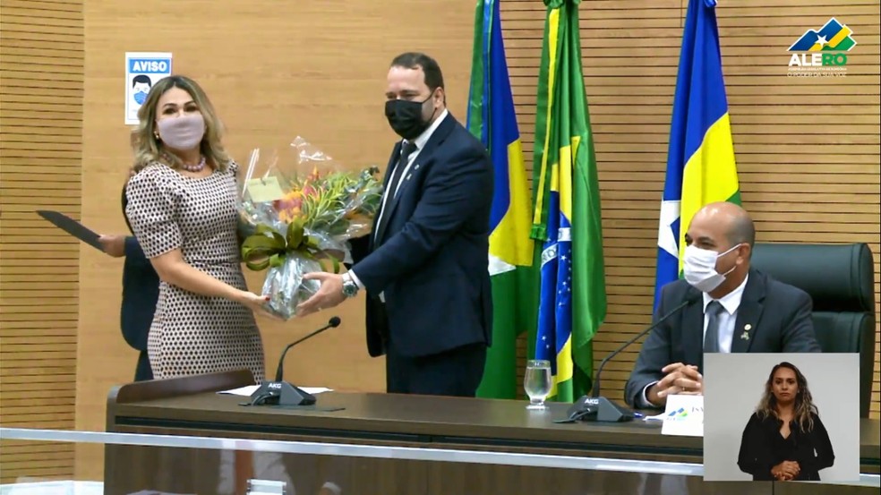 Deputado Alex Redano toma posse como presidente da ALE, em RO — Foto: Reprodução/ALE-RO