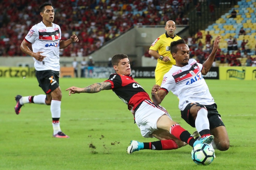 Ronaldo em seu último jogo pelo Flamengo, em maio de 2017, (Foto: Gilvan de Souza )