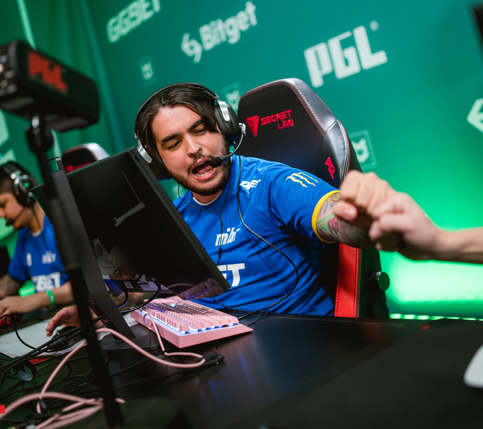 ESL Pro League S16 Conference: MIBR e HUMMER estreiam vencendo | cs:go | ge