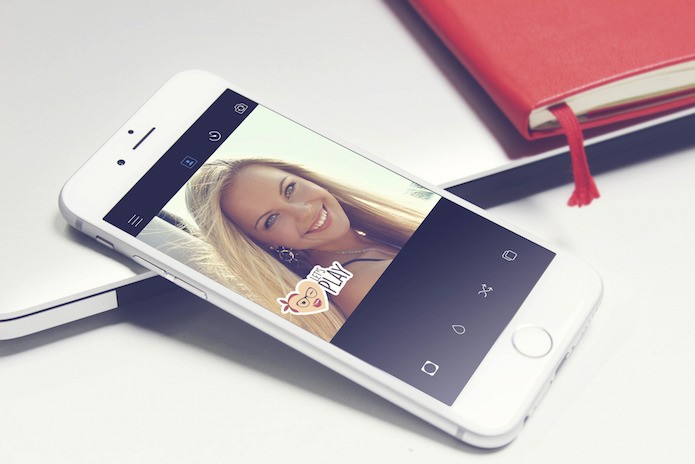 App BrightCam para iOS tira selfies sem precisar apertar nenhum bot?o (Foto: Divulga??o/BrightCam)