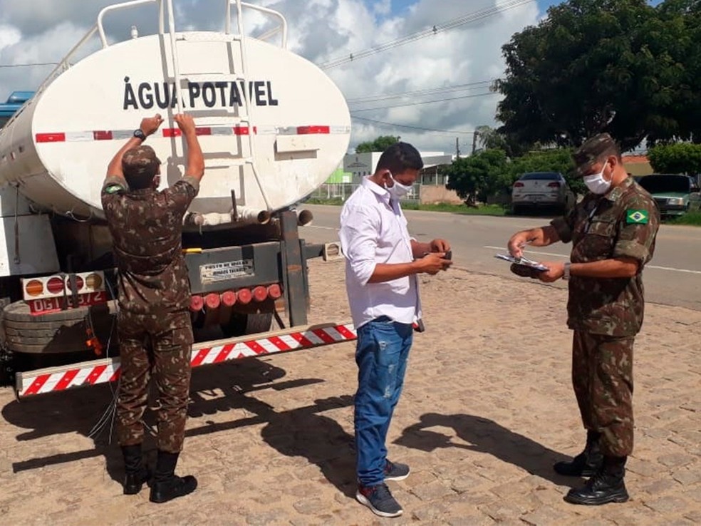 'Operação Carro-pipa' está suspensa em cidades do Nordeste brasileiro — Foto: Divulgação
