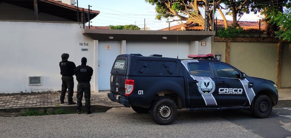 Jornalista e professor universitário foram presos pela Polícia Civil em Teresina — Foto: Polícia Civil/ Divulgação
