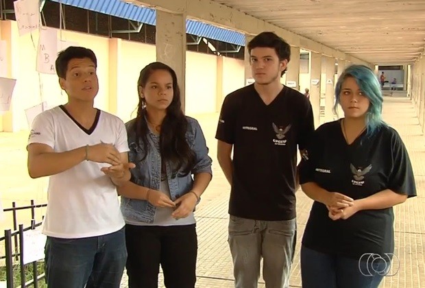 Estudantes dizem que implantação de OSs nas escolas não trará benefícios, em Goiás (Foto: Reprodução/TV Anhanguera)