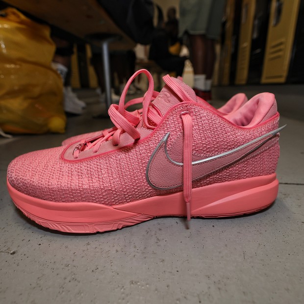 Nike Lebron 20, ainda sem data de lançamento (Foto: Jim Poorten/NBAE via Getty Images)