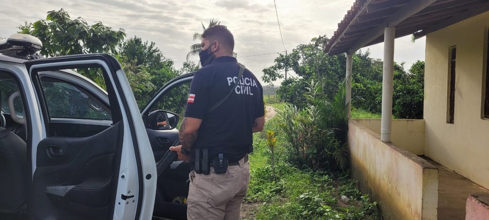 Polícia cumpre mandados de prisão e busca em operação de combate a crimes contra vida no interior da Bahia — Foto: Natália Verena/Polícia Civil - BA
