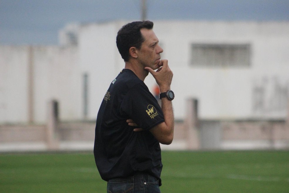 Fernando Tonet, técnico, Santa Cruz de Natal — Foto: Diego Simonetti/Santa Cruz