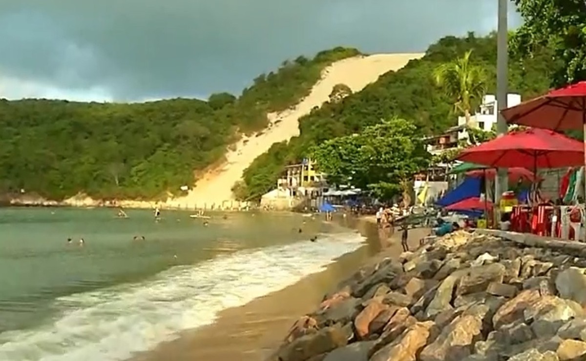 Suspeitos de assalto a turistas na praia de Ponta Negra são detidos pela PM  em Natal | Rio Grande do Norte | G1