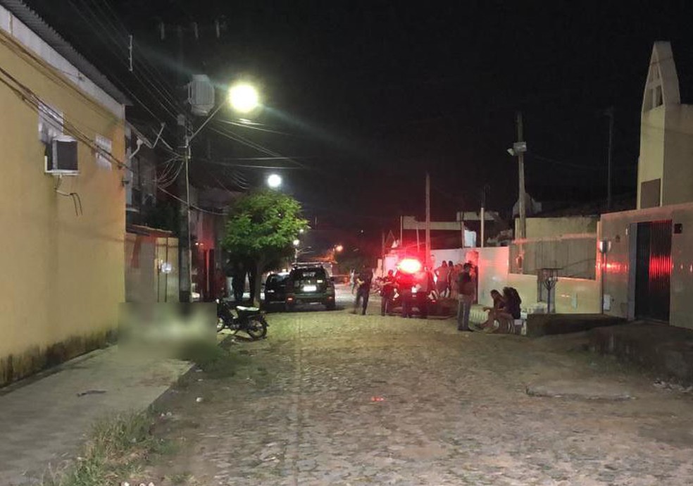 O crime aconteceu no Bairro Novo Pabussu, em Caucaia, RegiÃ£o Metropolitana de Fortaleza â€” Foto: Paulo Sadat