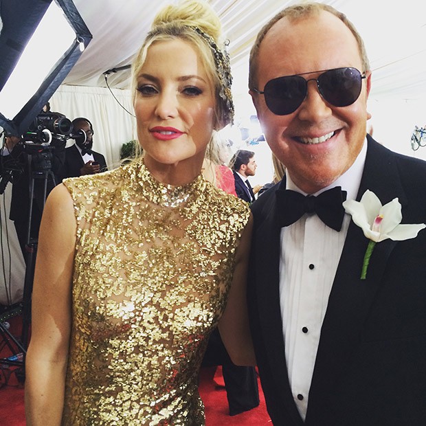 Kate Hudson wore Michael Kors and arrived with him too (Foto:    )