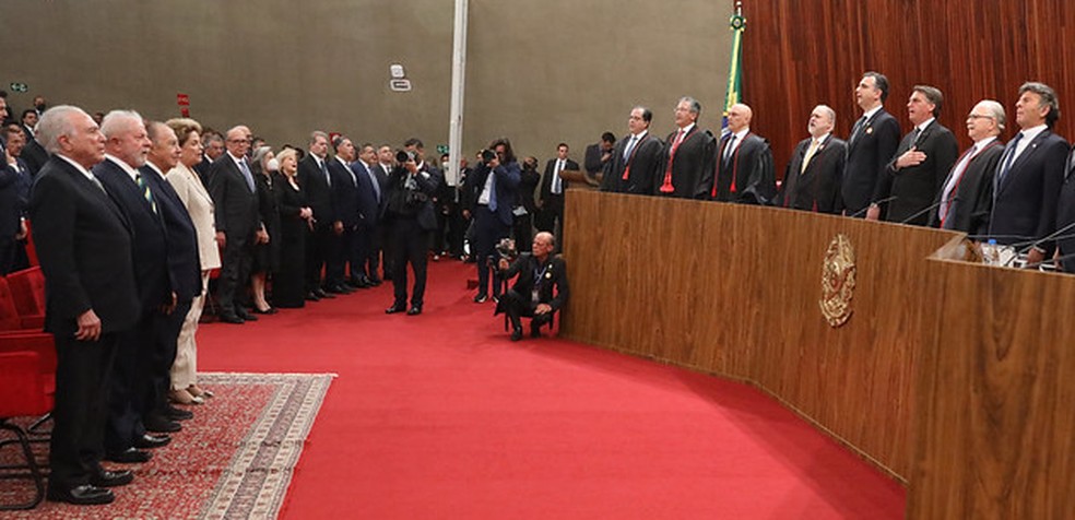 Lula &eacute; mais procurado que Bolsonaro para conversas durante posse de Moraes  no TSE | Blog do Valdo Cruz | G1