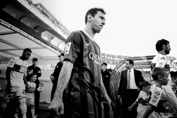 Messi entrando em campo pelo Barça: a cena se repetirá até 2018 (Foto: getty images)