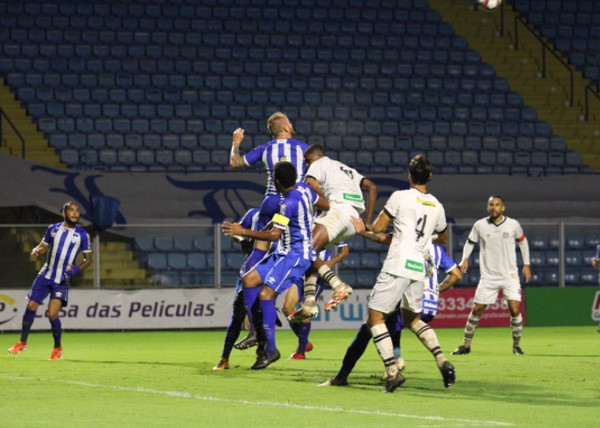 Avaí e Figueirense jogaram na quarta-feira, no último dia antes da paralisação do Campeonato Catarinense — Foto: Patrick Floriani/Figueirense