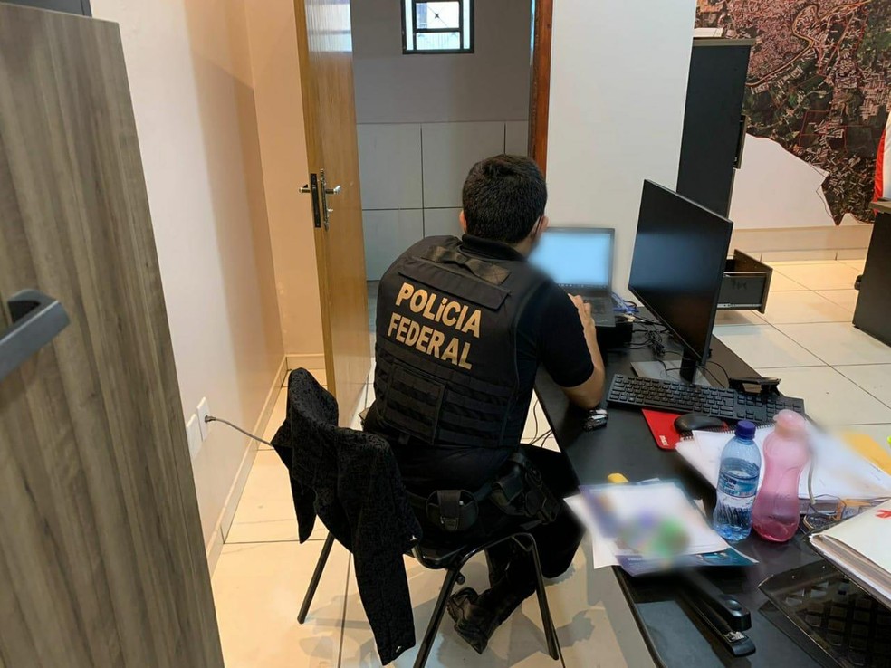 PF faz busca em gabinete de vereador de Rio Branco durante operação que apura irregularidade em licitações  — Foto: Nucom/PF-AC