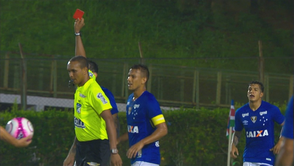 Vai Mudar! Cruzeiro perde Fábio e Cabral; Léo e Sobis voltam, e Fred pode ser novidade