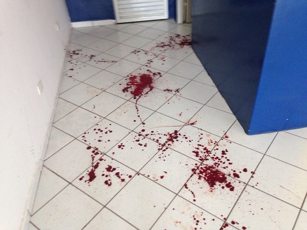 Polícia acredita que bandido se escondeu no local por um tempo (Foto: Osvaldo Nóbrega/TV Morena)