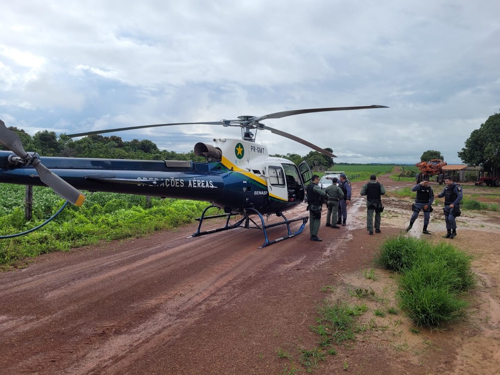 Segundo a Sesp, 100 policiais militares foram empregados nas buscas — Foto: Reprodução