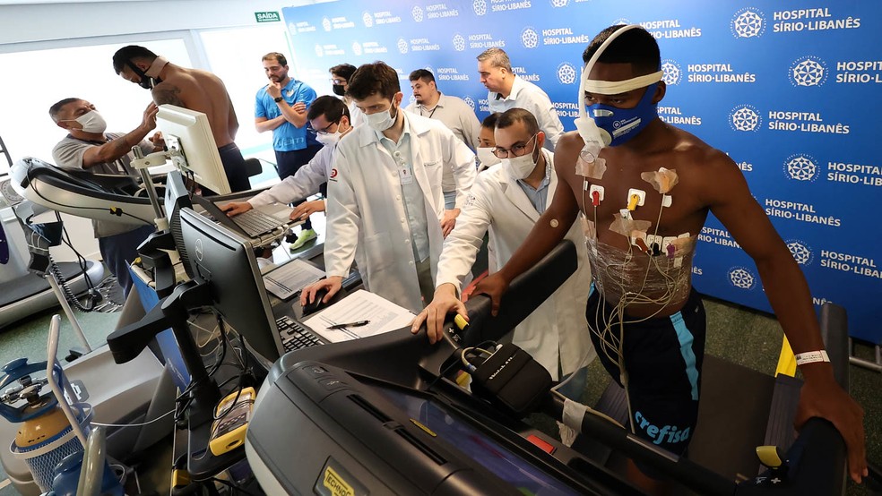 Endrick passa por bateria de exames na Academia de Futebol — Foto: Cesar Greco