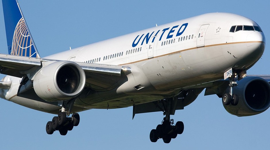 Avião da United Airlines: empresa vem sendo criticada após expulsar passageiro (Foto: Divulgação)