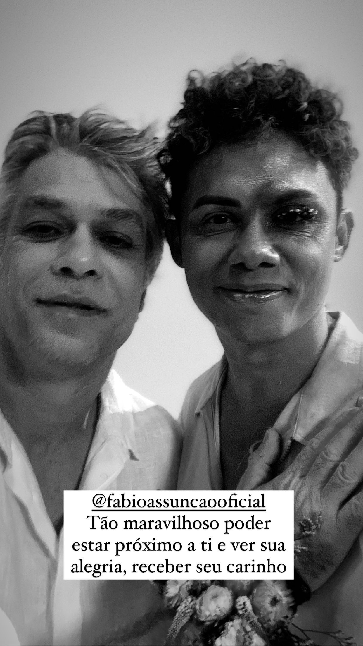 Fabio Assunção e Silvero Pereira gravam vinheta de fim de ano da Globo (Foto: Reprodução/Instagram)