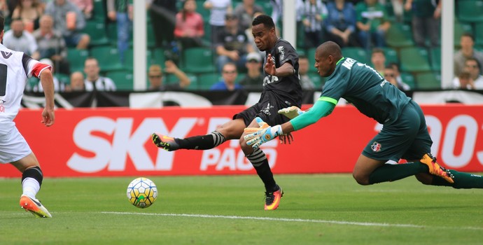 Mina, Iago, Lins, Rafinha e Mancuello disputam enquete