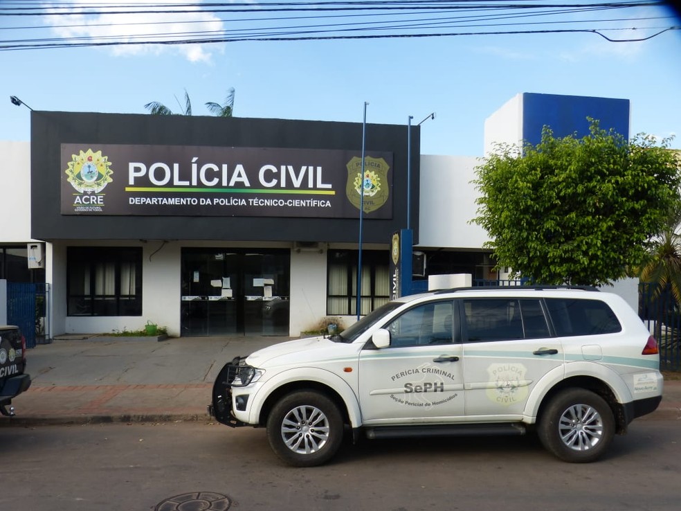 Corpos das duas vítimas chegaram ao IML de Rio Branco na madrugada deste domingo (12) — Foto: Arquivo/Instituto de Análise Forense do Acre