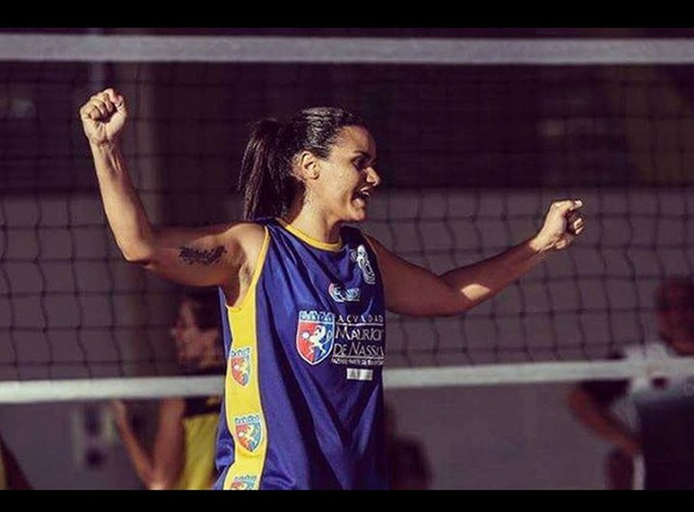 Moanna Galvão defendia o time de vôlei feminino da Uninassau Maceió (Foto: Arquivo pessoal)