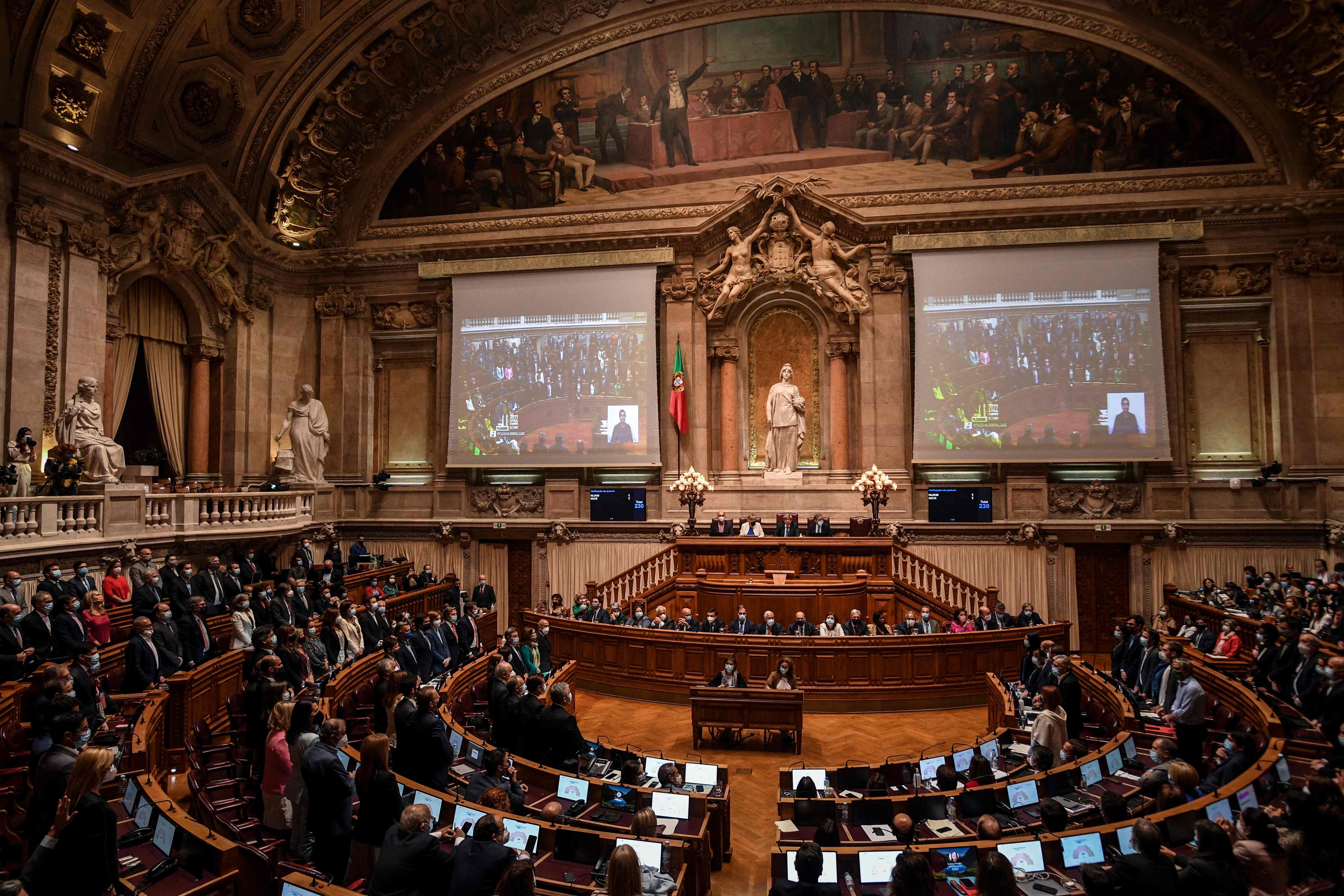 Visão geral do Parlamento português no dia da reprovação do orçamento