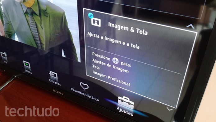 Acessando as configurações de imagem e tela da sua TV (Foto: Felipe Alencar/TechTudo)